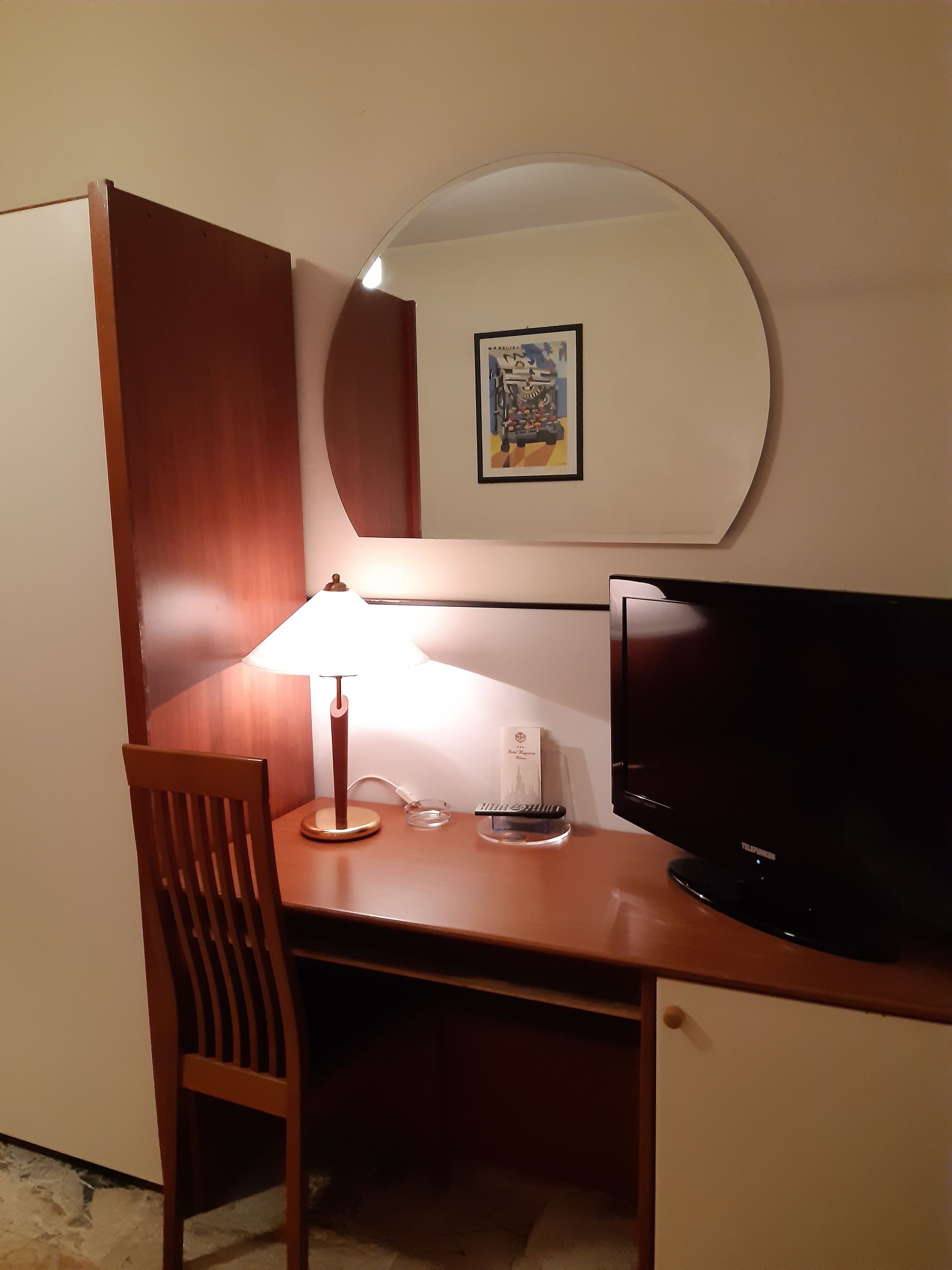 minibar, in-room safe, iron/ironing board, free wifi