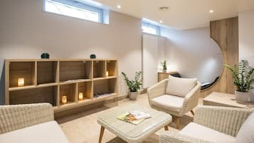 Espace de soins pour les couples, sauna, bain Ă remous, hammam, hammam
