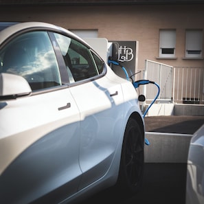 Borne de recharge pour véhicule électrique