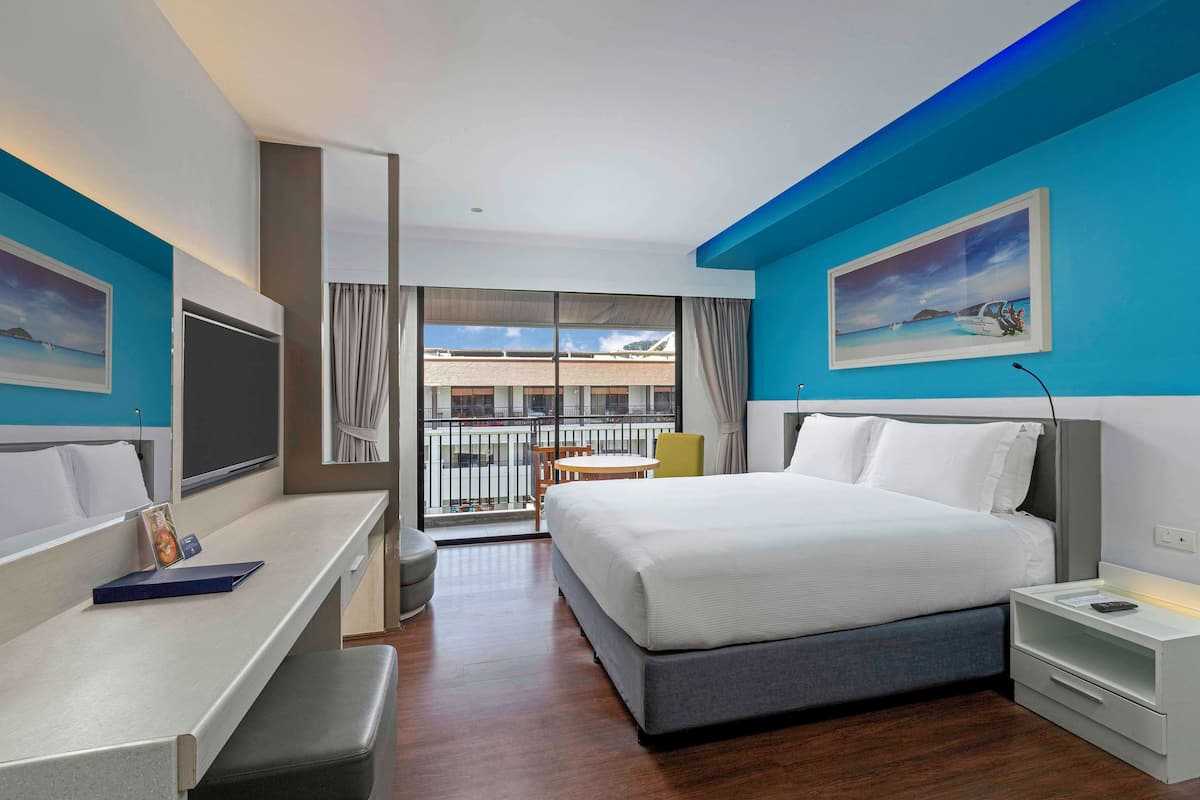 1 bedroom, Egyptian cotton sheets, premium bedding, minibar