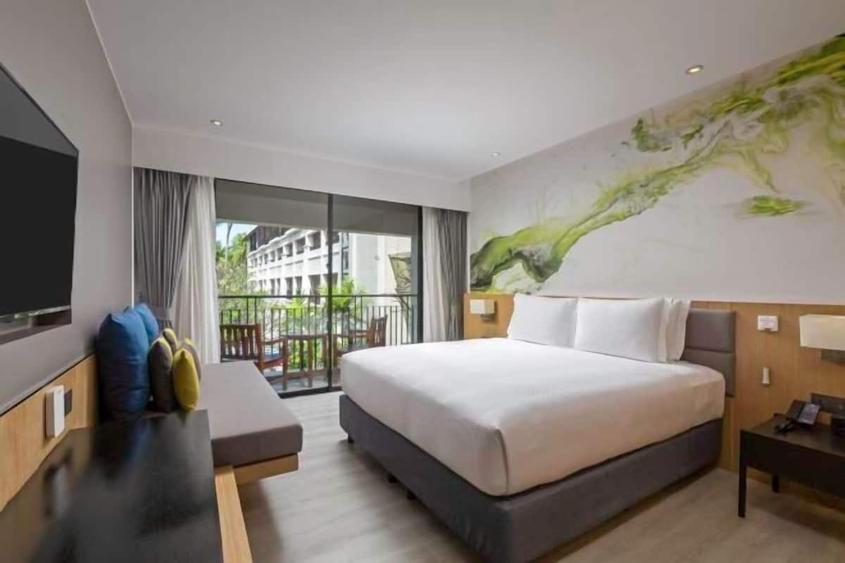 1 bedroom, Egyptian cotton sheets, premium bedding, minibar