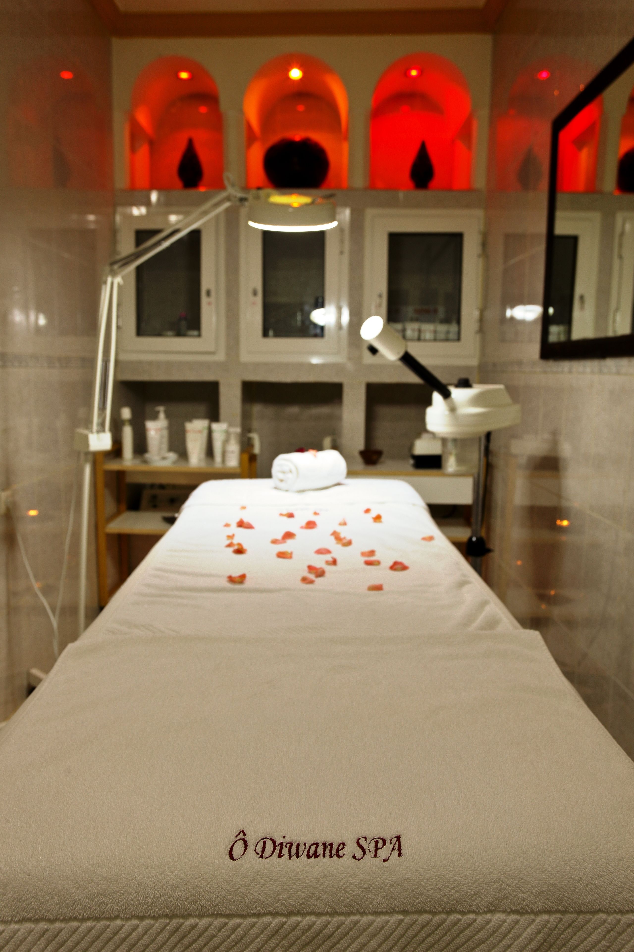 Bilik rawatan pasangan, mandi tangas / hammam, rawatan badan 