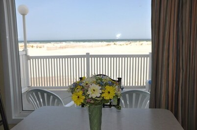 Acacia Beachfront Resort