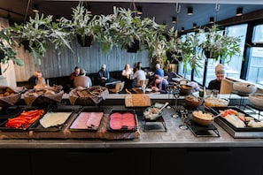 Daily buffet breakfast for a fee - Hotel Leifur Eiriksson (Reykjavik)