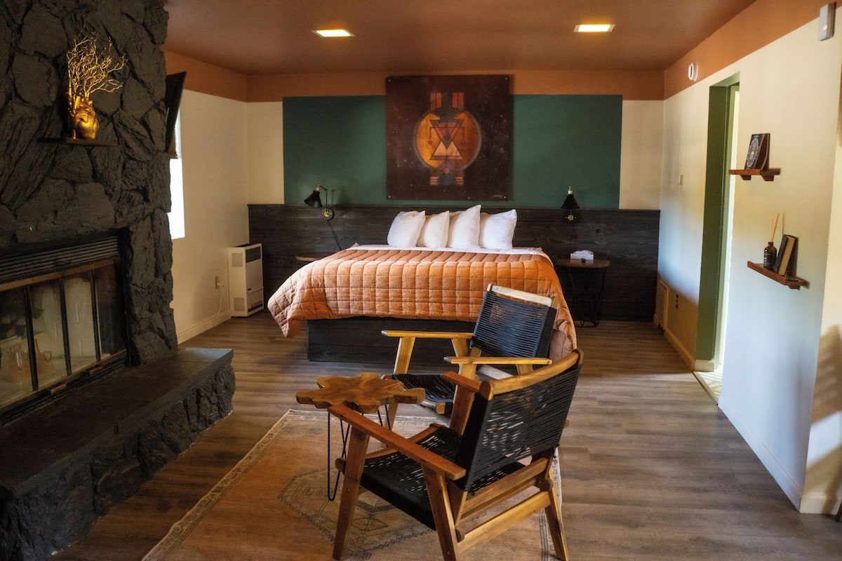 Comfort driepersoonskamer | 1 slaapkamer, individueel gemeubileerd, gratis wifi, beddengoed