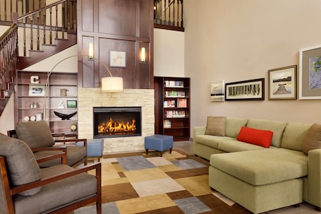Lobby. Country Inn & Suites by Radisson, Harrisonburg, VA