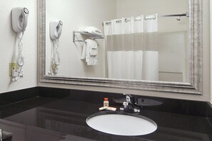 Premium bedding, desk, blackout drapes, iron/ironing board - Super 8 by Wyndham Bowling Green North (Bowling Green)