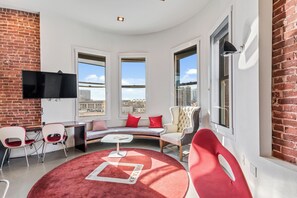 Superior Room, 1 King Bed, Private Bathroom, City View (Self check-in) | Living area | 37-inch plasma TV with digital channels, TV - Keating Hotel By At Mine Hospitality (San Diego)