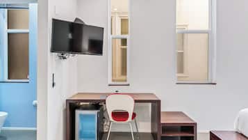 Chambre Standard, 1 trÚs grand lit, salle de bains privée | Draps italiens Frette, literie de qualité supérieure