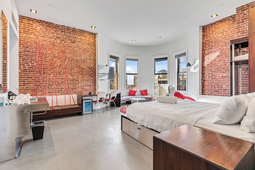 Keating Hotel By At Mine Hospitality