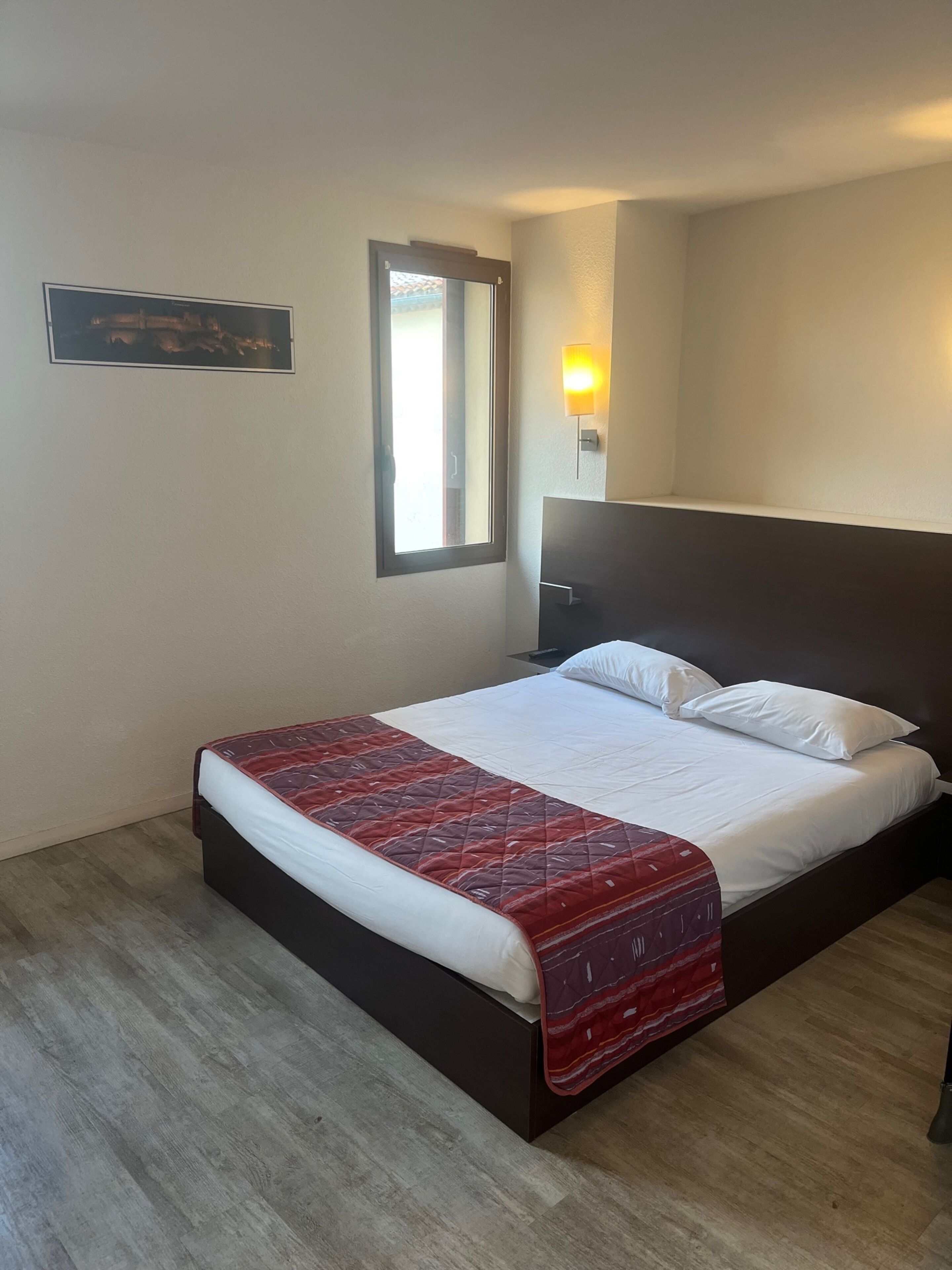 In-room safe, desk, soundproofing, iron/ironing board