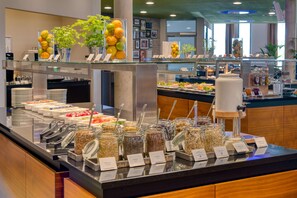 Daily buffet breakfast for a fee