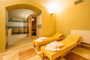 Szauna, pezsgőfürdő, 3 kezelőszoba és masszázs