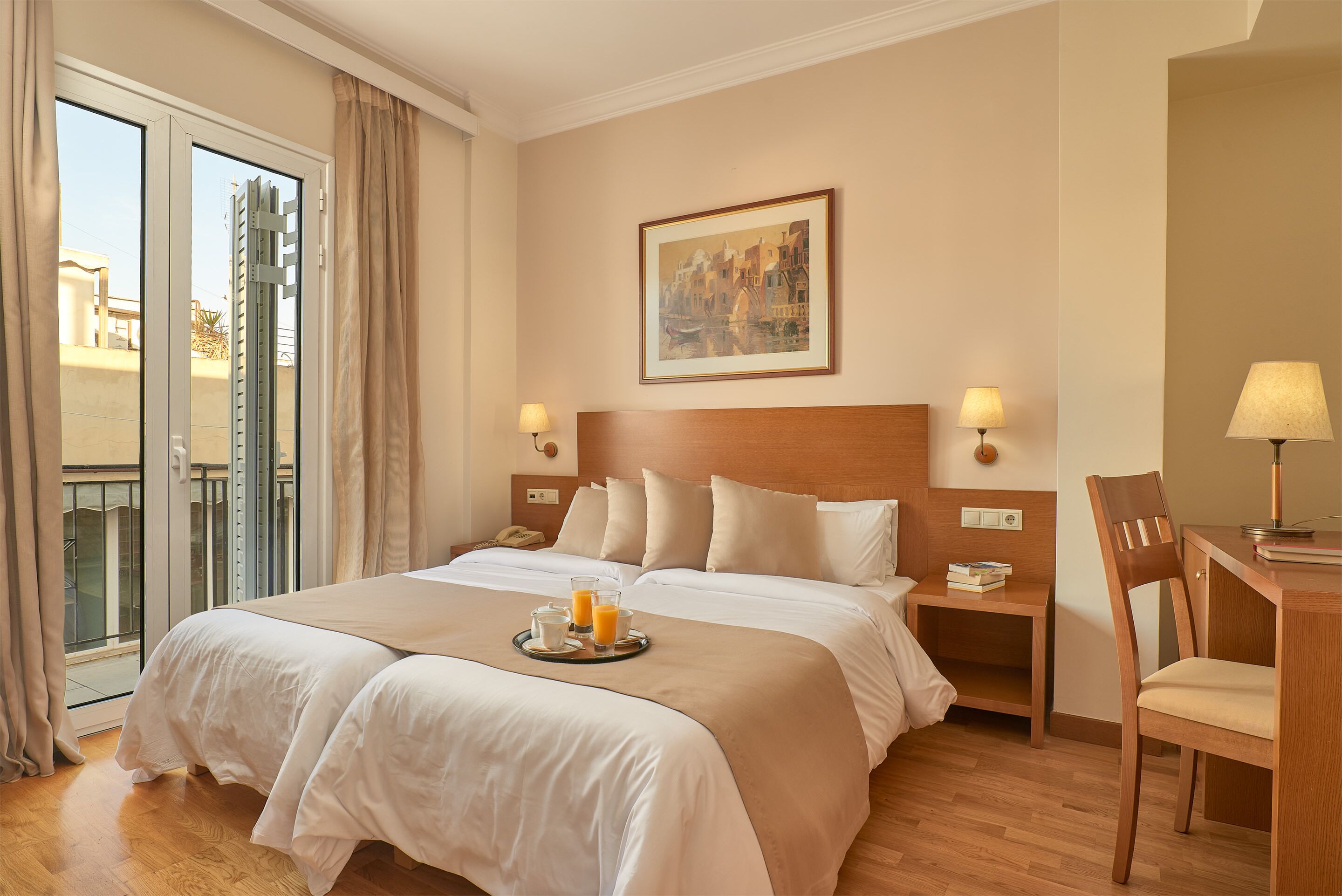 superior double or twin room | minibar, in-room safe, desk, laptop workspace