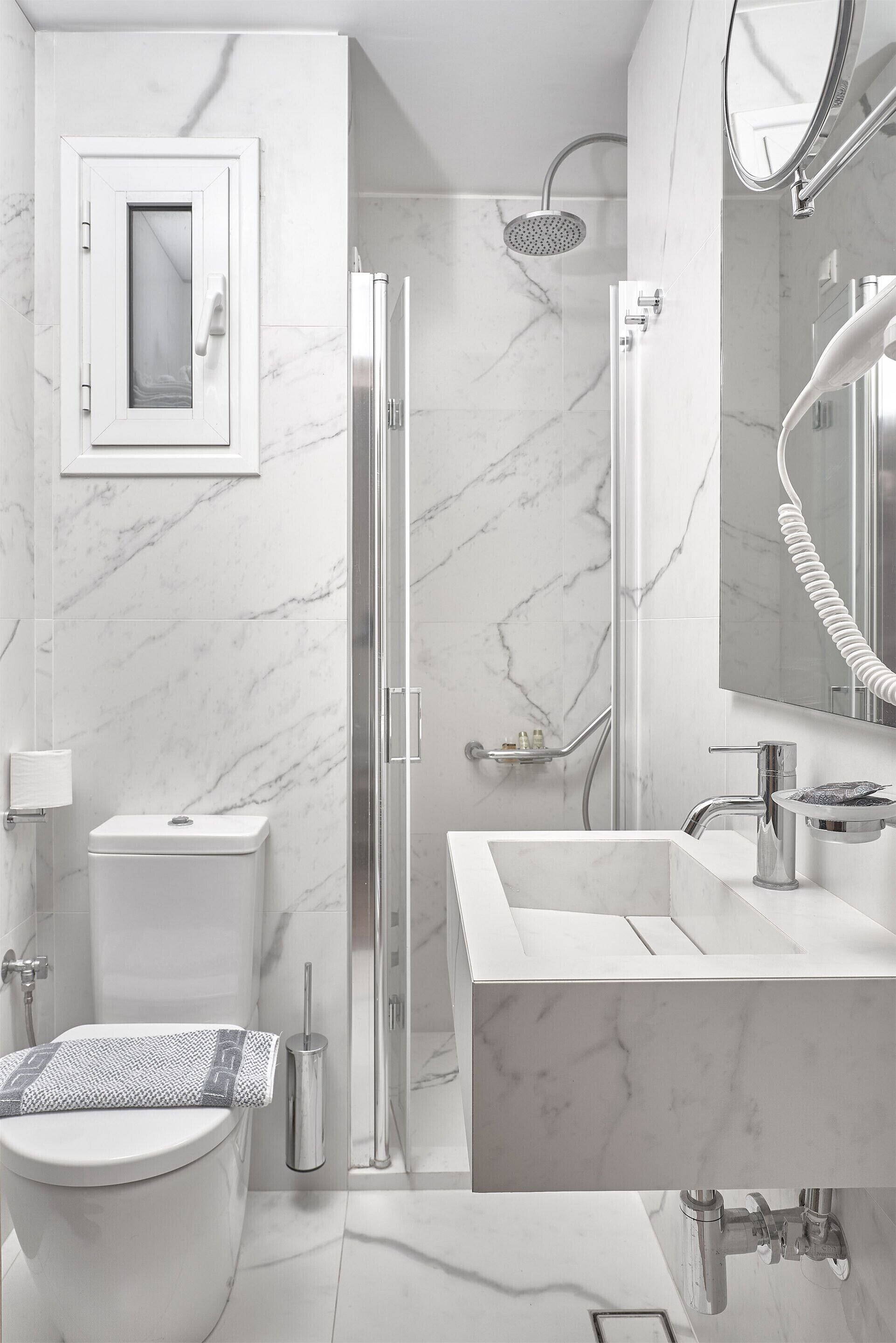 double or twin room | bathroom | shower, free toiletries, hair dryer, slippers