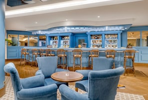 6 bars/lounges, 3 poolside bars, beach bar - Megasaray Club Belek (Serik)