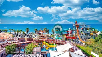 Indoor pool, pool loungers