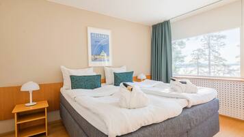 Standard Double Room, 1 King Bed, Sea View | Desk, free WiFi, bed sheets