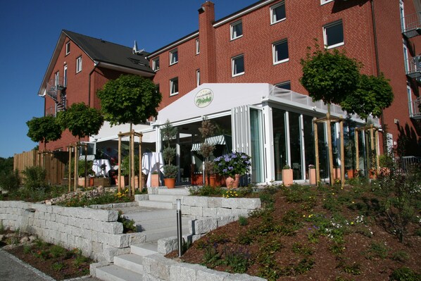 Terrace/patio - Hotel & Restaurant Fricke (Lehrte)