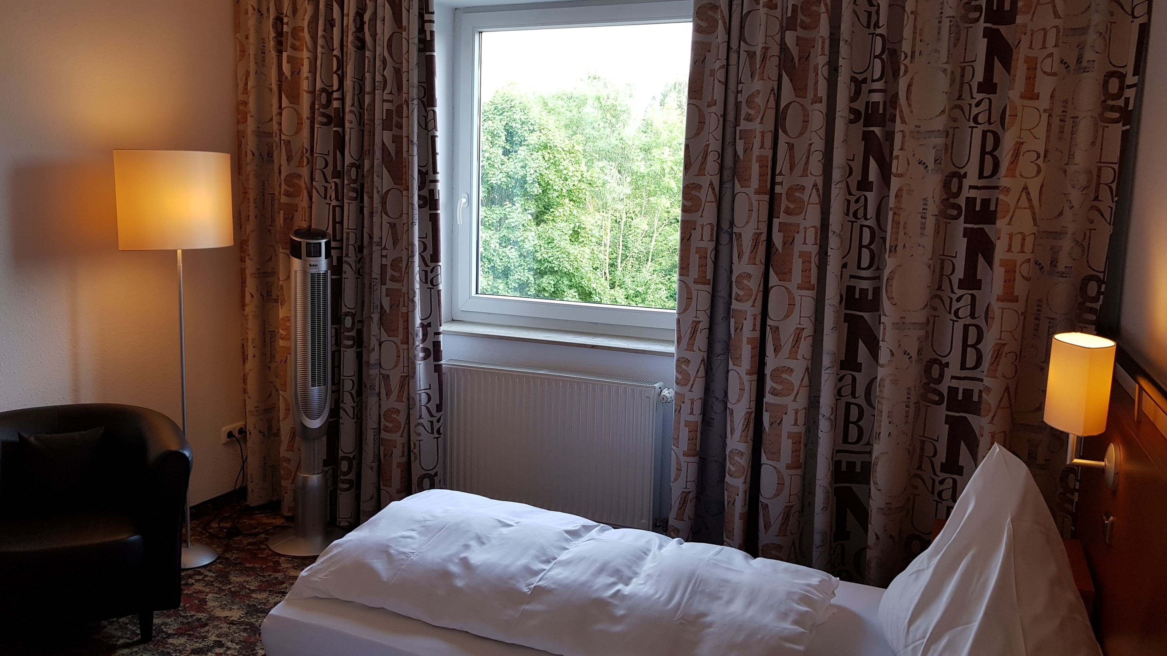 double or twin room | desk, iron/ironing board, cots/infant beds, free wifi