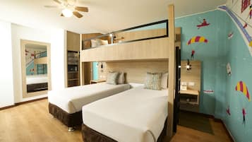 Traditional Triple Room, Multiple Beds | In-room safe, desk, laptop workspace, soundproofing