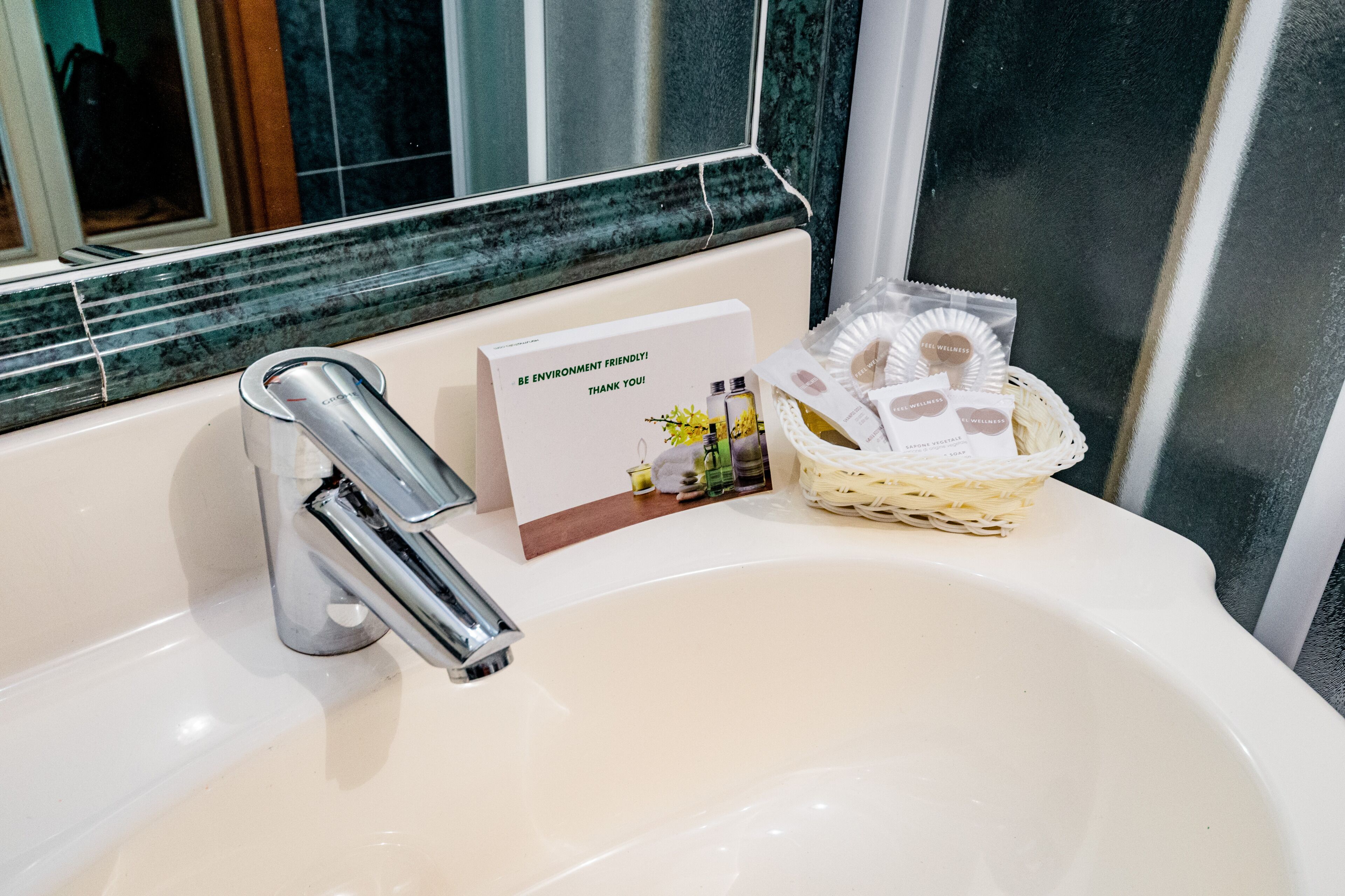 deluxe single room, 1 single bed | bathroom | deep-soaking bathtub, rainfall showerhead, free toiletries, hair dryer