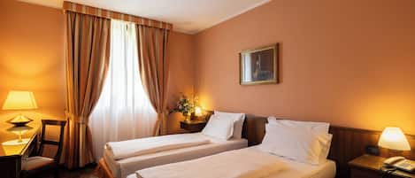Deluxe Twin Room | 1 bedroom, premium bedding, in-room safe, individually decorated
