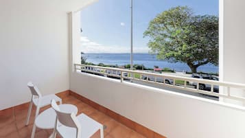 One Bedroom Deluxe Beachfront