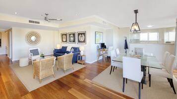 Three Bedroom Deluxe Bayview | Living area | 30-inch flat-screen TV with cable channels, TV