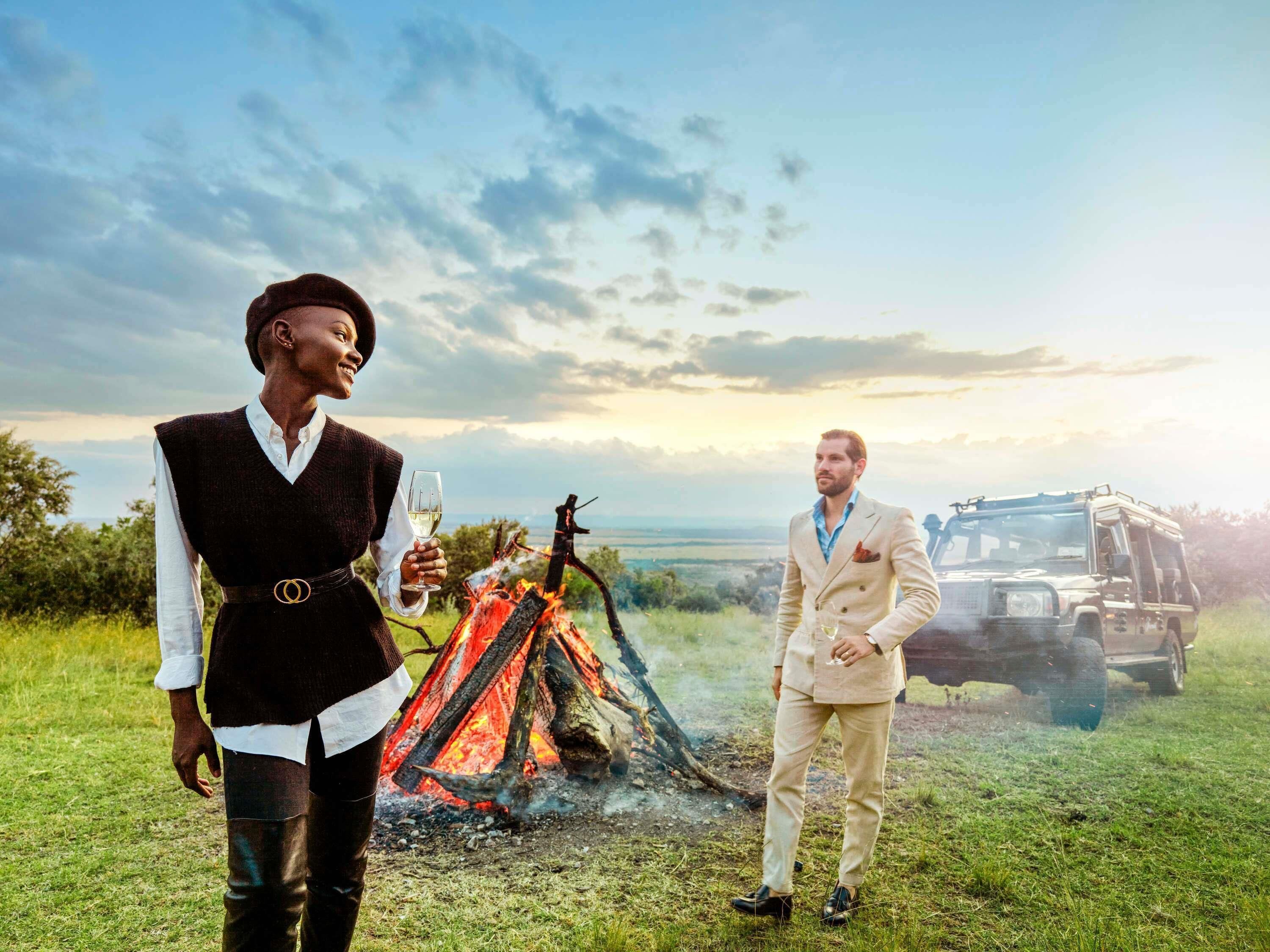 2 bars/lounges, poolside bar