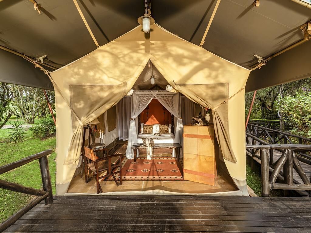 Deluxe Room, 1 Katil Ratu (Queen) | Tilam berlapik, bar mini, peti besi dalam bilik, meja 
