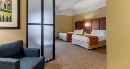 Comfort Suites Savannah North I-95
