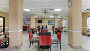 Free daily buffet breakfast