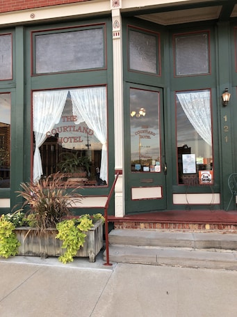 Interior entrance. The Courtland Hotel and Day Spa