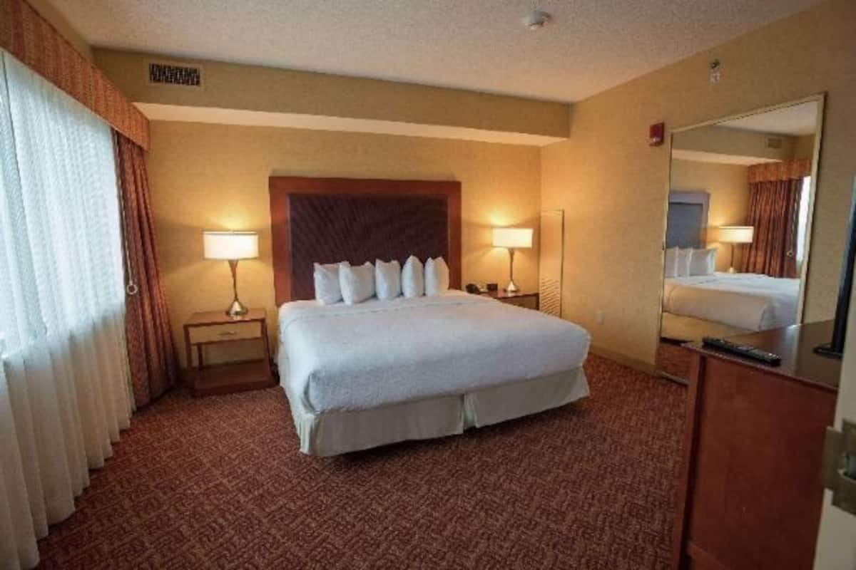 1 bedroom, premium bedding, pillowtop beds, in-room safe