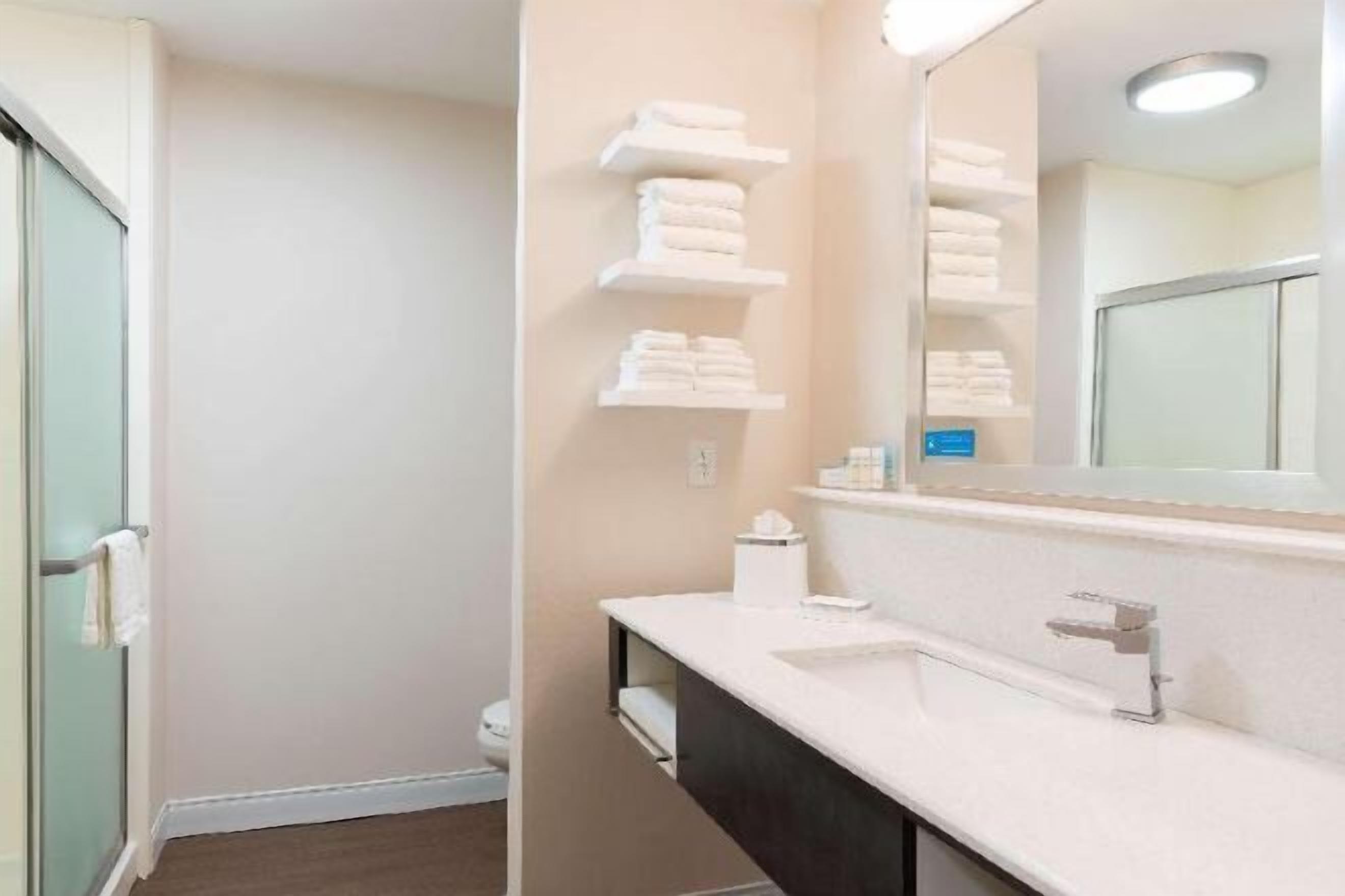 Bathroom | Hair dryer, towels