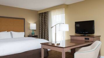 Suite estudio, 1 cama King size | Cunas gratuitas, wifi gratis, ropa de cama y despertador