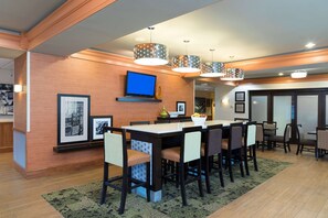 Reception - Hampton Inn & Suites Mansfield-South @ I-71 (Mansfield)