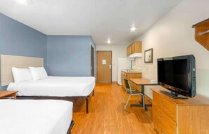 Standard Studio, 2 Queen Beds, Non Smoking, Refrigerator & Microwave
