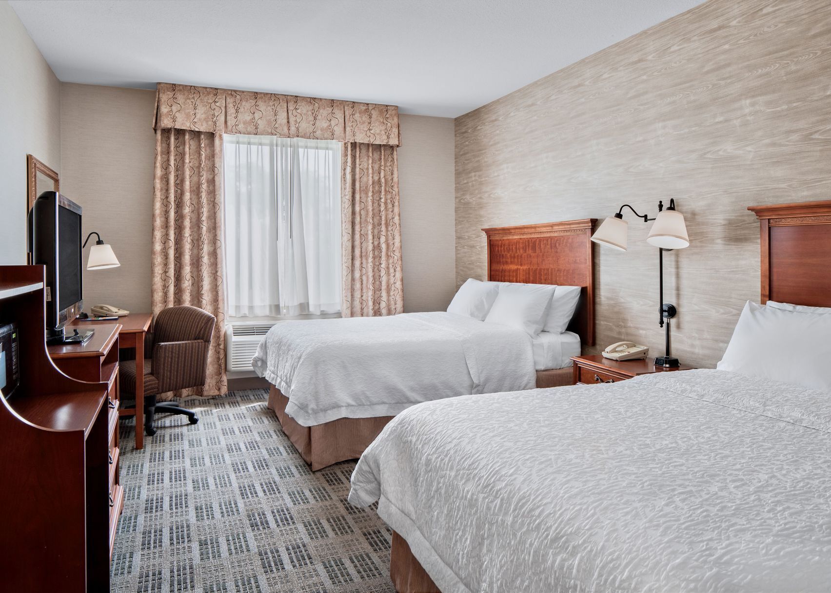 In-room safe, iron/ironing board, cribs/infant beds, rollaway beds
