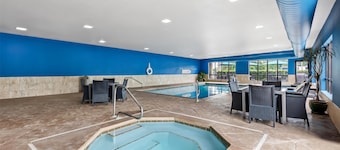 格罗夫市欢朋套房酒店