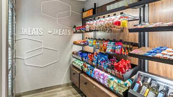 Snack bar