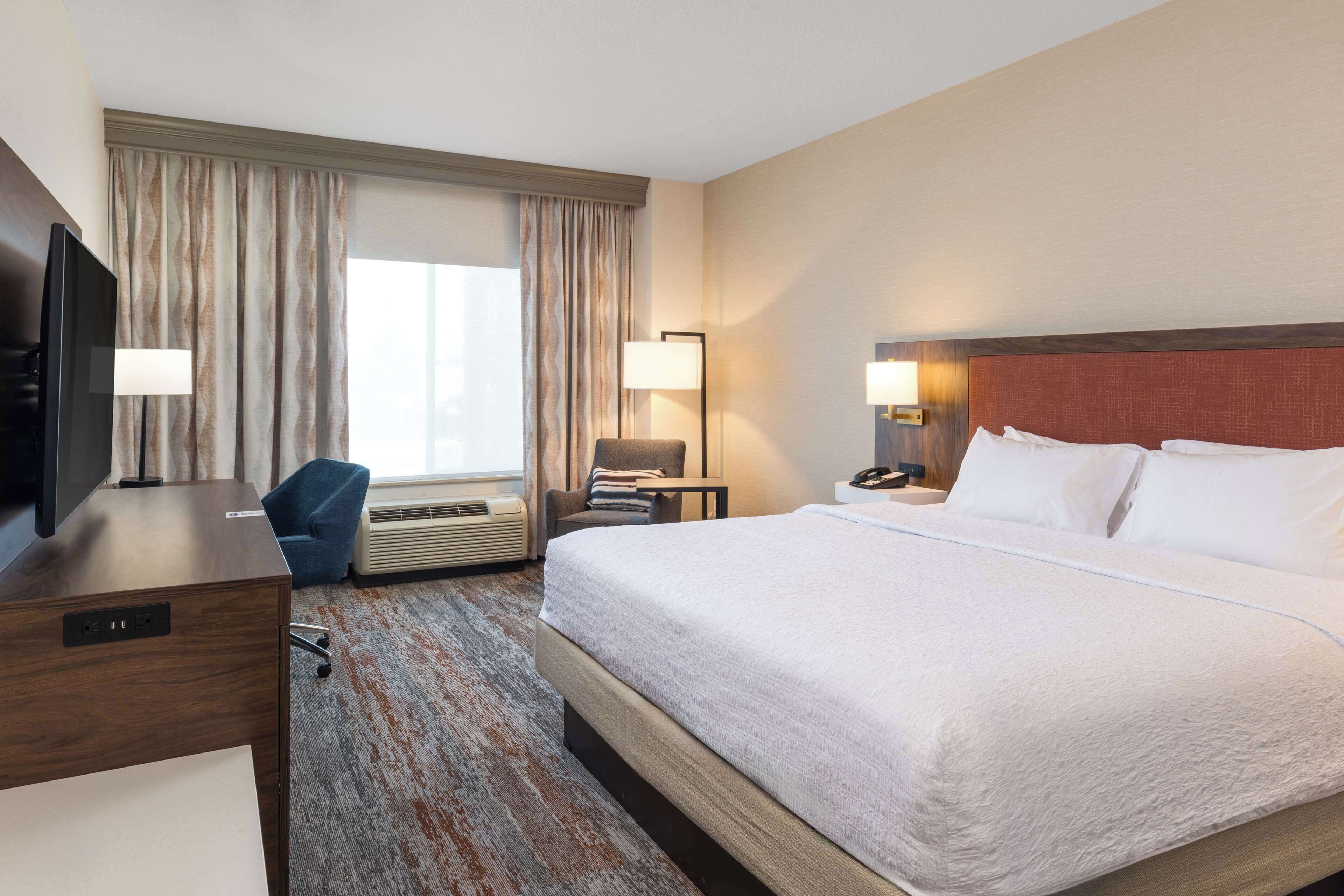 one king bed non smoking | in-room safe, iron/ironing board, free cots/infant beds, rollaway beds