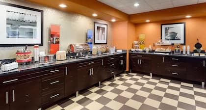 Hampton Inn & Suites Pharr