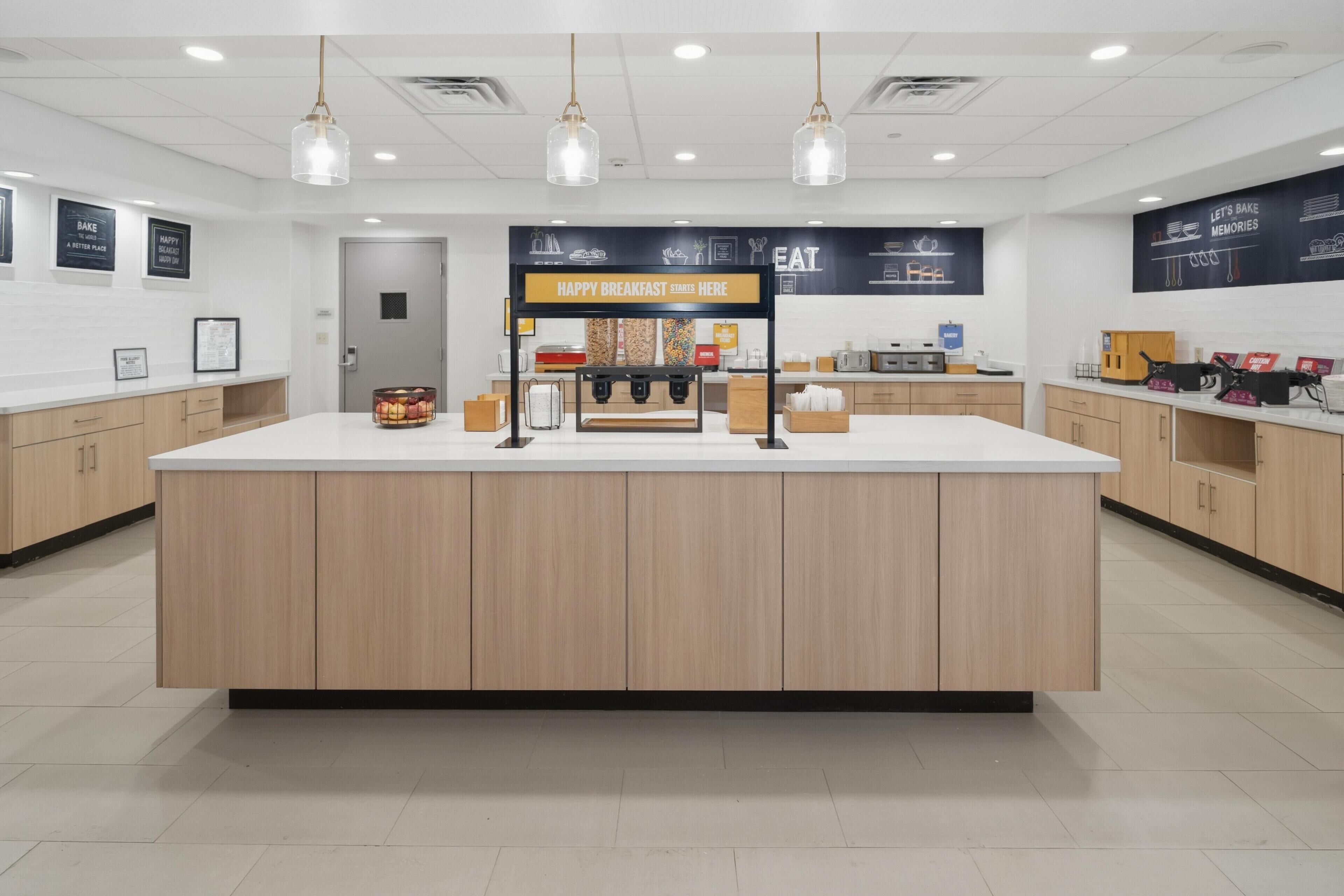 Free daily buffet breakfast 
