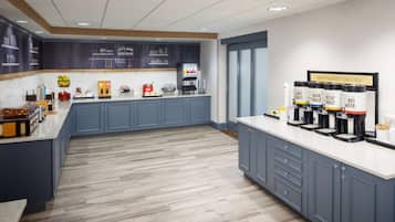 Sudah termasuk sarapan prasmanan setiap hari