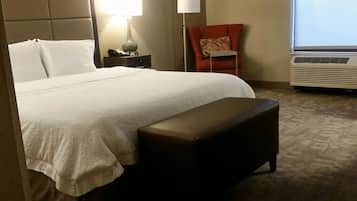 Suite, 1 cama de matrimonio grande, accesible para personas con discapacidad, no fumadores | Escritorio y espacio para trabajar con un portátil