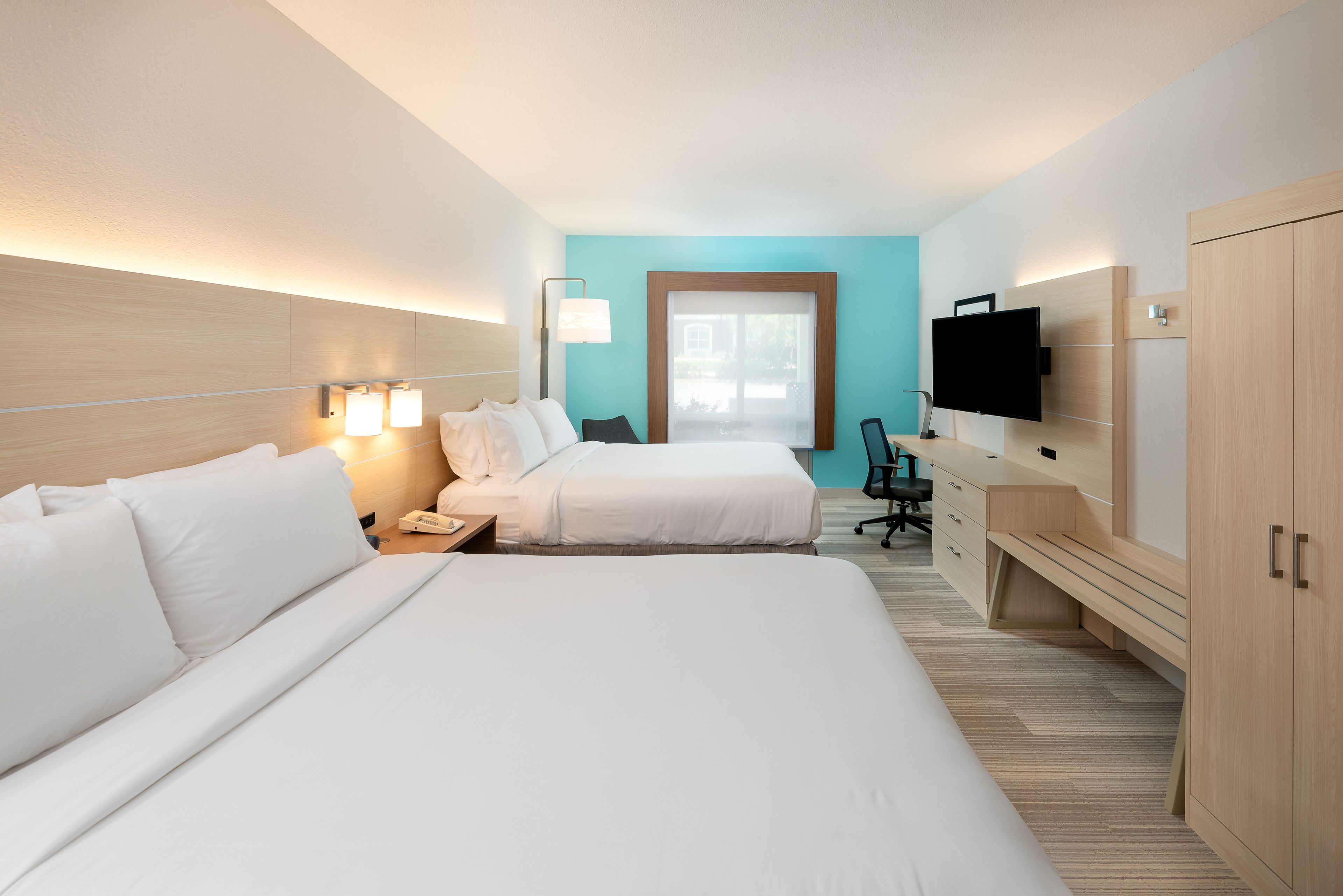 1 bedroom, in-room safe, desk, iron/ironing board