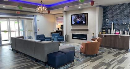 La Quinta Inn & Suites by Wyndham Oklahoma City - Moore