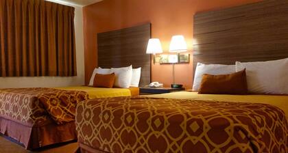 American Inn of Liberal